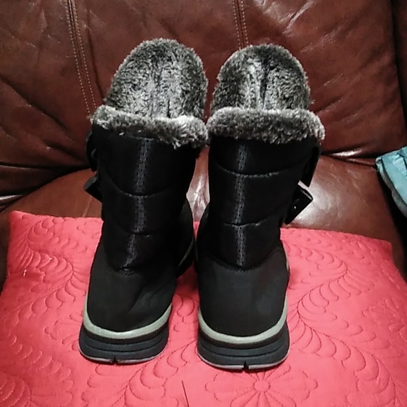 Clarks winter boots - Picture 3 of 7